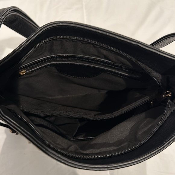 Michael Kors Lilian Crossbody Bag Black and Gold - Picture 3 of 3